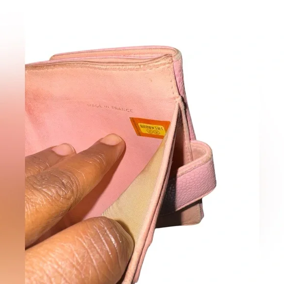 AUTHENTIC CHANEL CC PINK CAVIAR LEATHER MONEY COIN CARD WALLET GUC - Picture 10 of 10